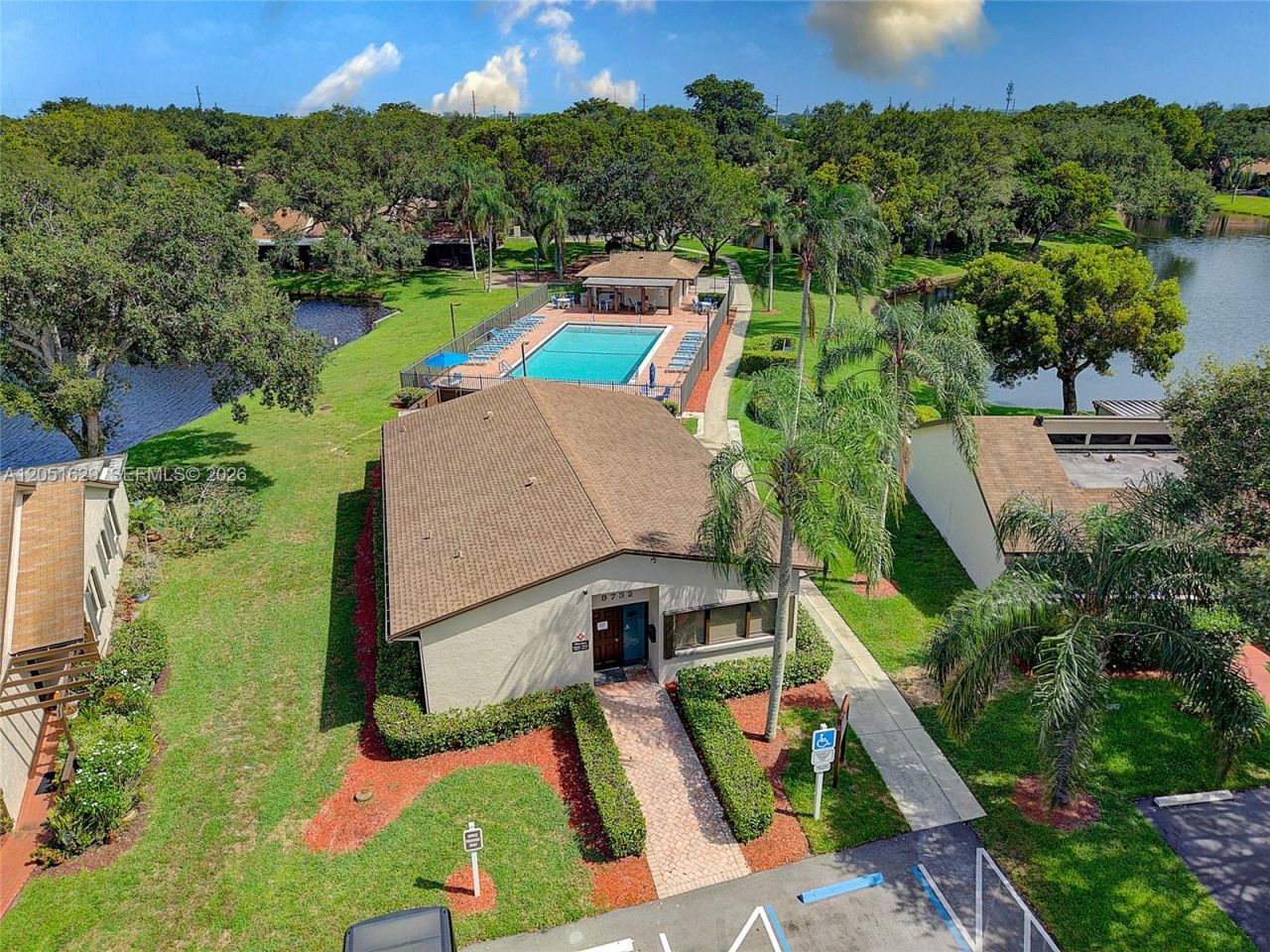1630 NW 98th Ter , Pembroke Pines, FL 33024 Photo