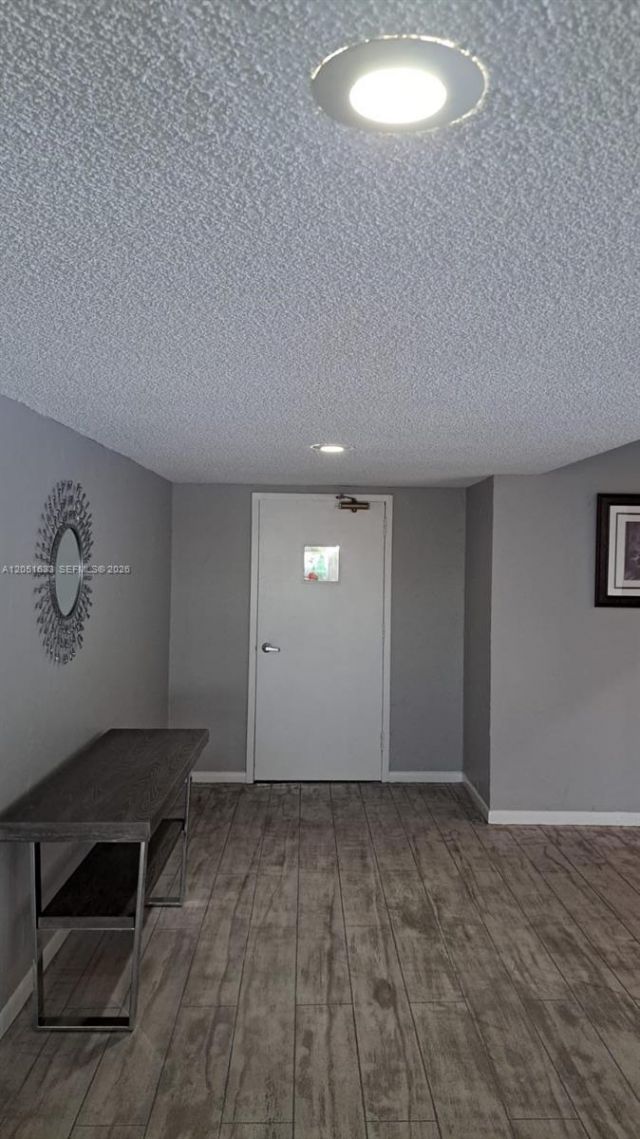 230 Lakeview Dr, Unit 310, Weston, FL 33326 Photo