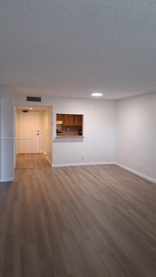 230 Lakeview Dr, Unit 310, Weston, FL 33326 Photo