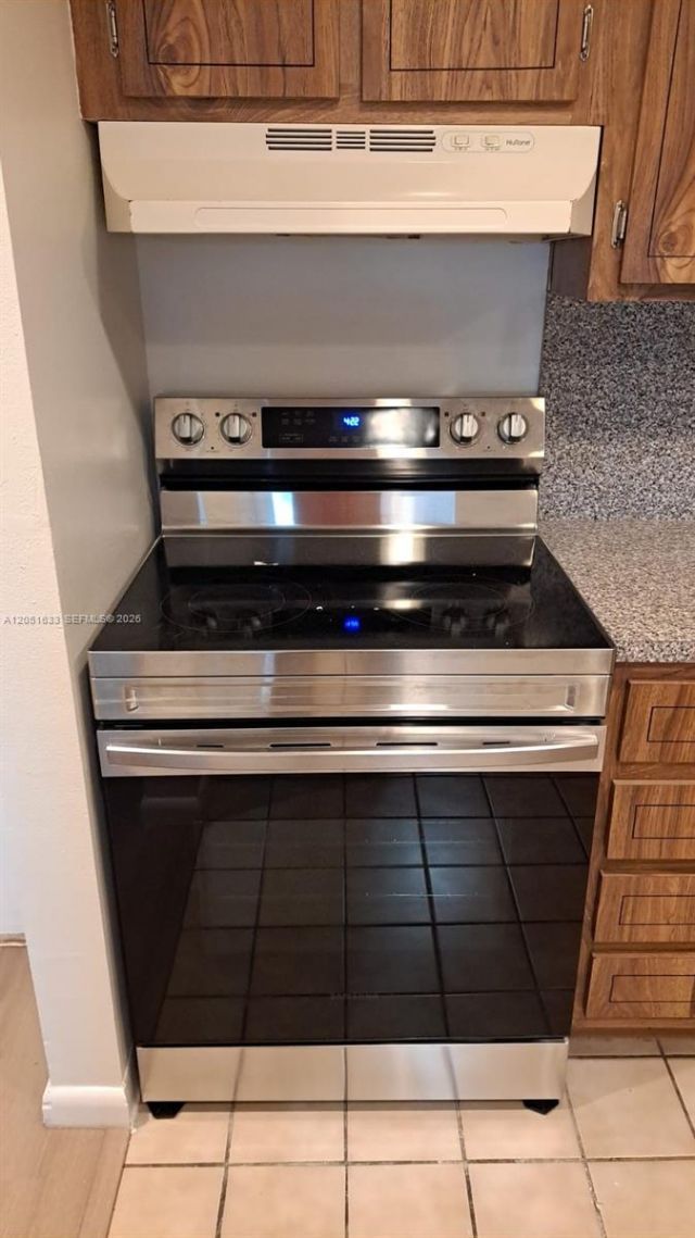 230 Lakeview Dr, Unit 310, Weston, FL 33326 Photo