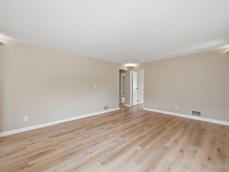 2879 St Catherine Place, Cincinnati, OH 45211 Photo 11