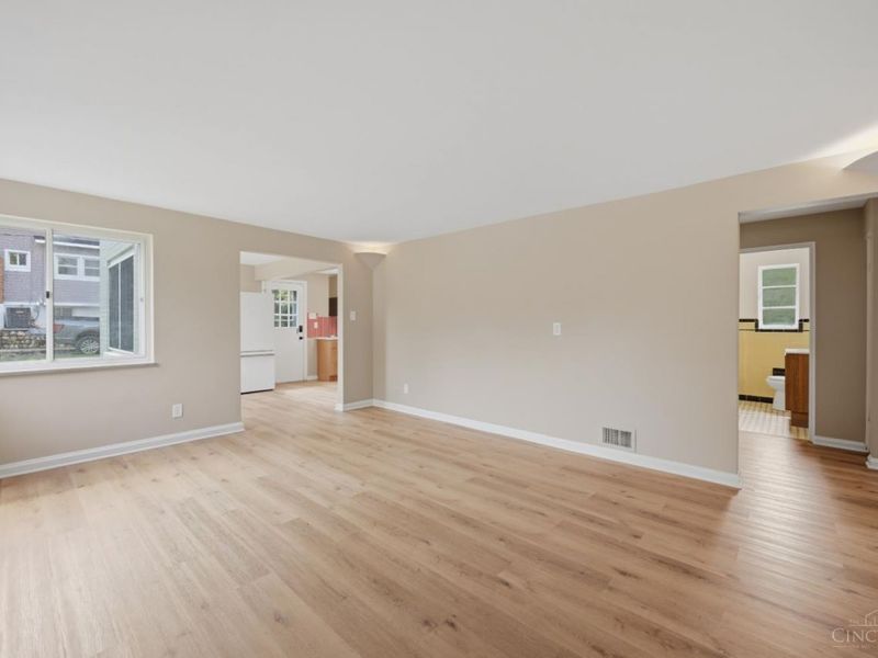2879 St Catherine Place, Cincinnati, OH 45211 Photo 12