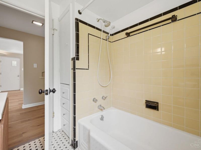 2879 St Catherine Place, Cincinnati, OH 45211 Photo 30