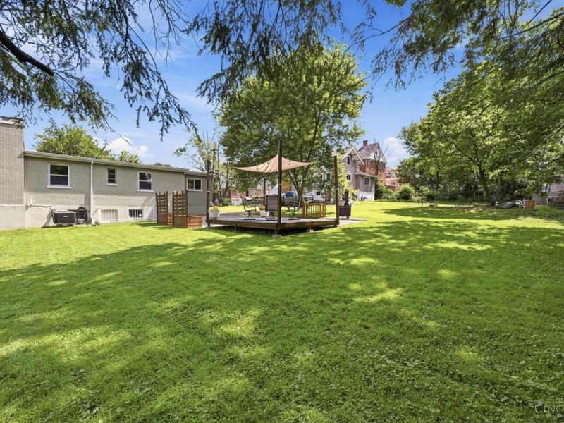 2879 St Catherine Place, Cincinnati, OH 45211 Photo 37