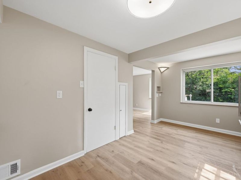 2879 St Catherine Place, Cincinnati, OH 45211 Photo 5