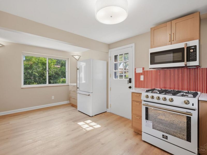2879 St Catherine Place, Cincinnati, OH 45211 Photo 6
