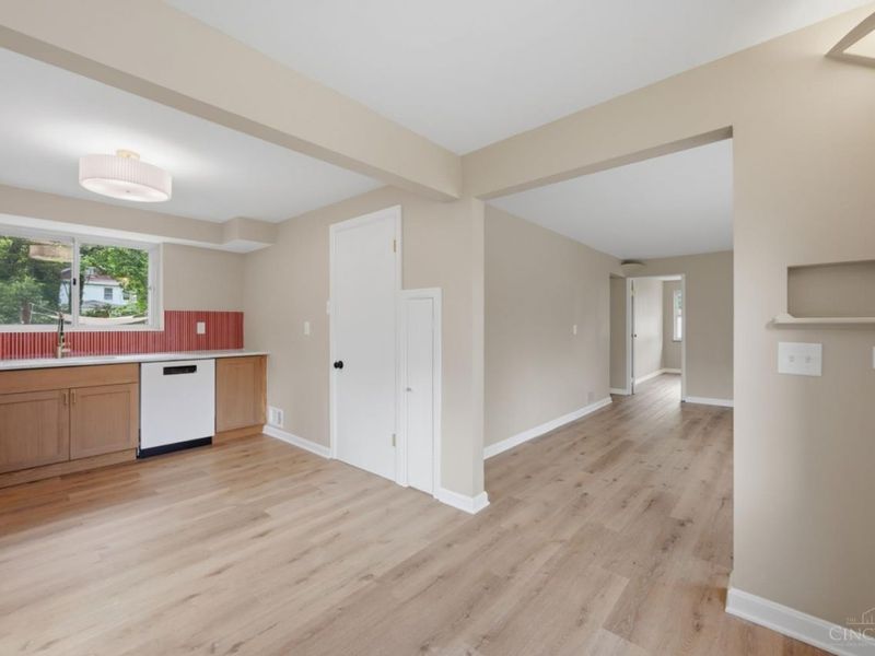 2879 St Catherine Place, Cincinnati, OH 45211 Photo 9