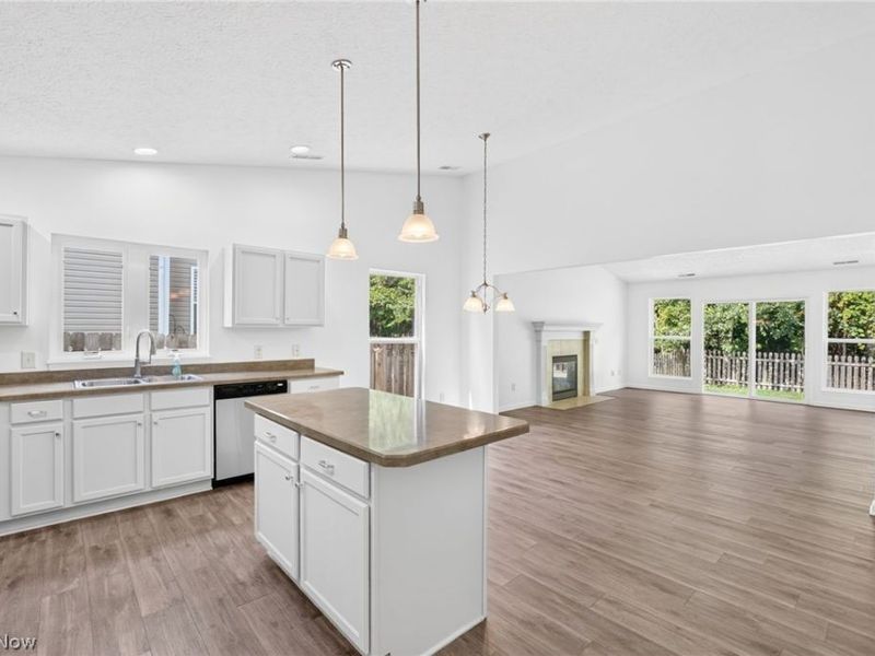 8832 Wheaton Place , North Ridgeville, OH 44039 Photo 2