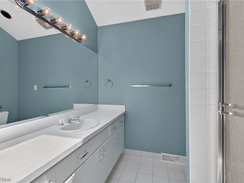 25370 Letchworth Road, Beachwood, OH 44122 Photo 32