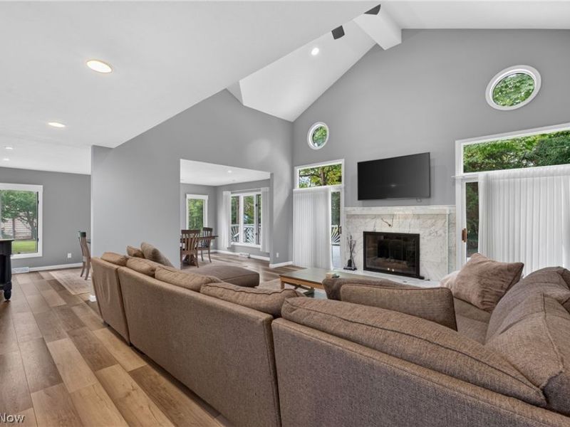 25370 Letchworth Road, Beachwood, OH 44122 Photo 5