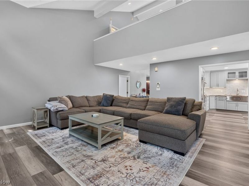 25370 Letchworth Road, Beachwood, OH 44122 Photo 8