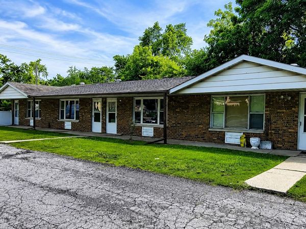 126 E 73rd Avenue, Merrillville, IN 46410