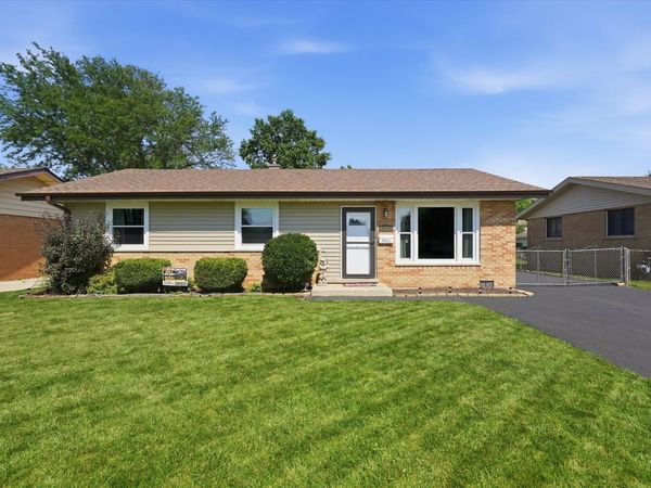 13111 Fairway Drive , Crestwood, IL 60418