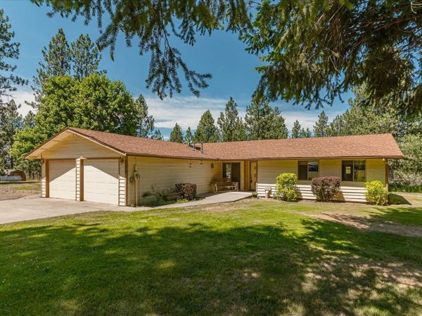 37079 Knotty Pine Ln, Davenport, WA 99122