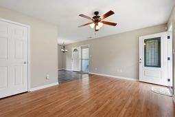 3298 Bakersfield Rd. photo 4