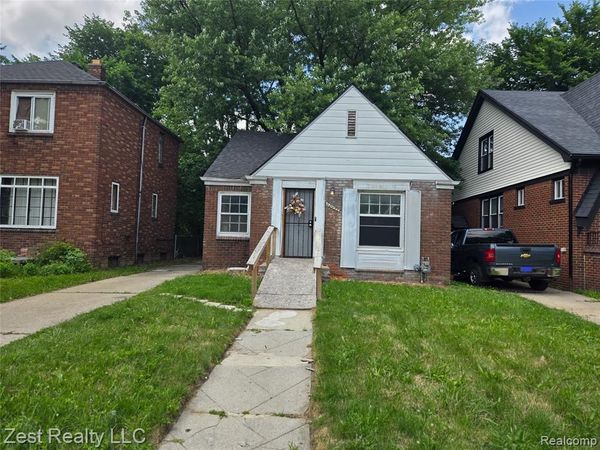 12055 Nashville Street , Detroit, MI 48205