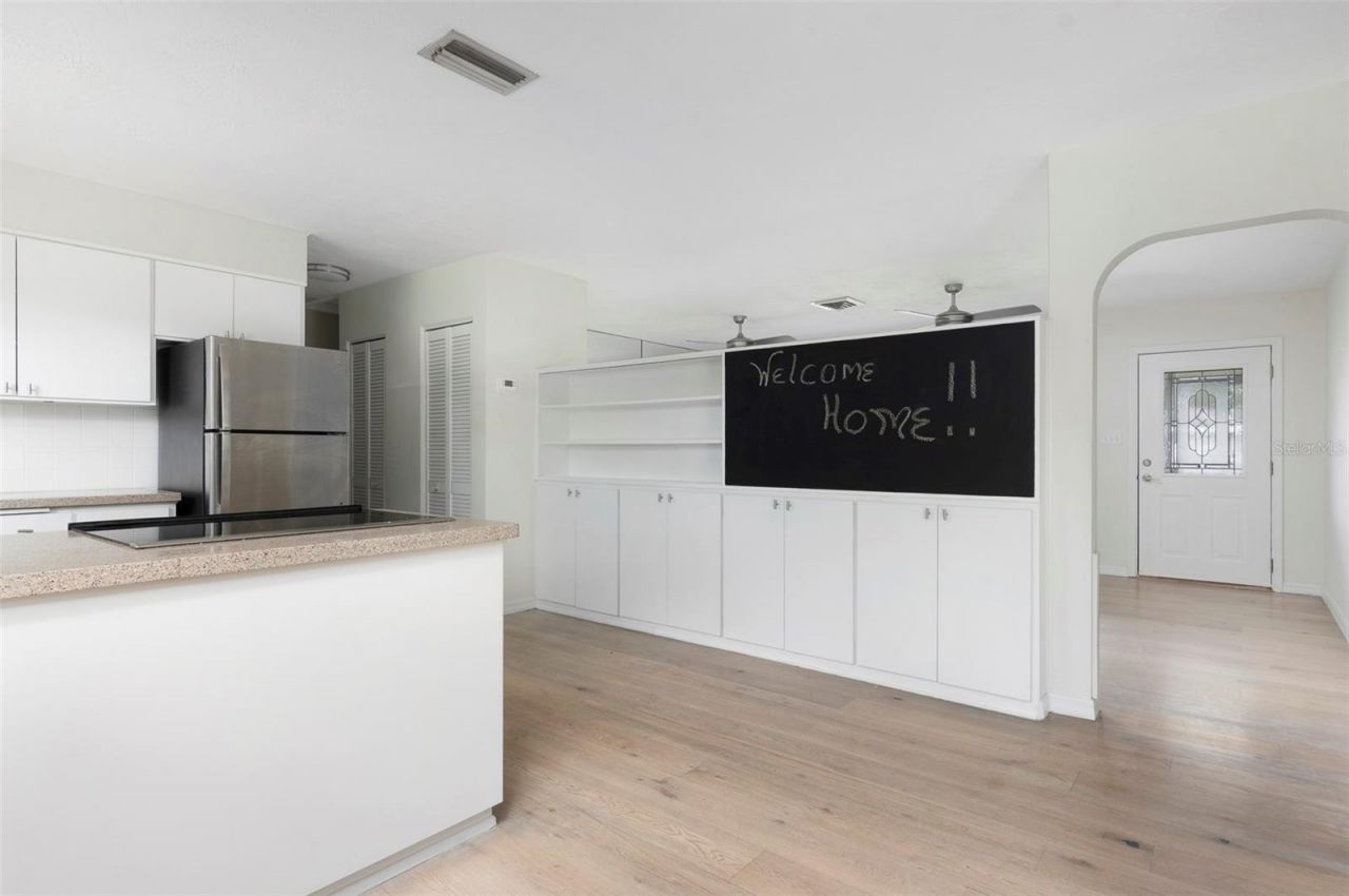 482 41st Avenue N, Saint Petersburg, FL 33703 Photo