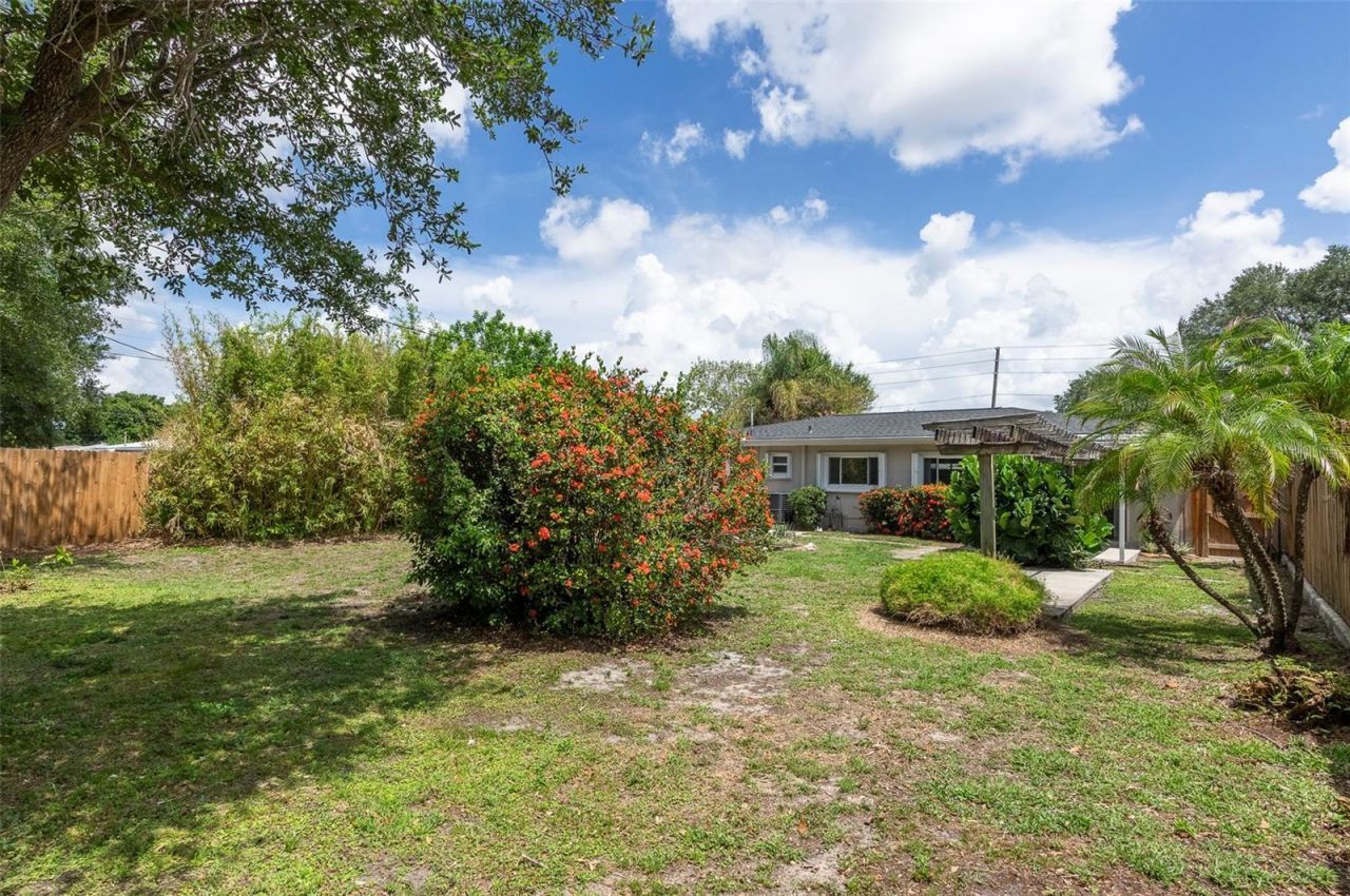 482 41st Avenue N, Saint Petersburg, FL 33703 Photo