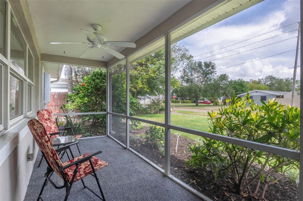 482 41st Avenue N, Saint Petersburg, FL 33703 Photo