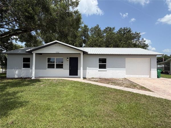 7252 LANDOVER DRIVE , ZEPHYRHILLS, FL 33540