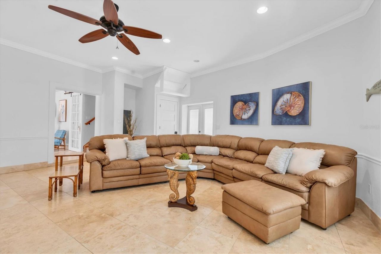 16102 4th Street E, Redington Beach, FL 33708 Photo