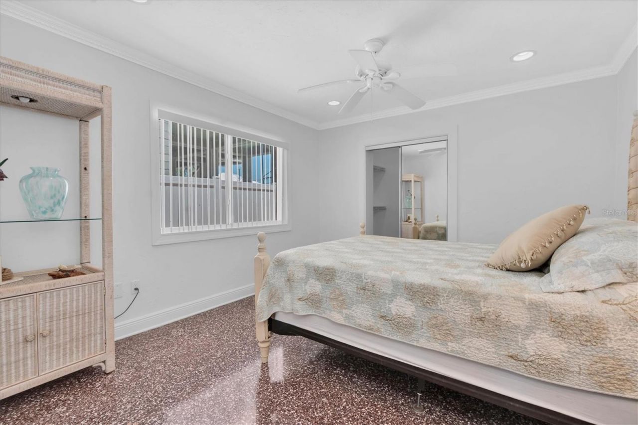 16102 4th Street E, Redington Beach, FL 33708 Photo