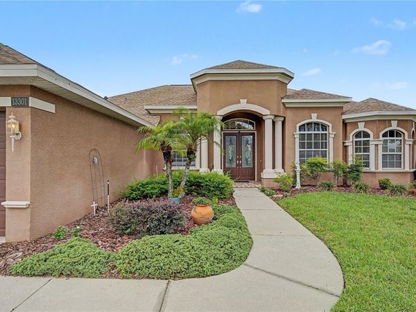 13301 THOROUGHBRED DRIVE , DADE CITY, FL 33525