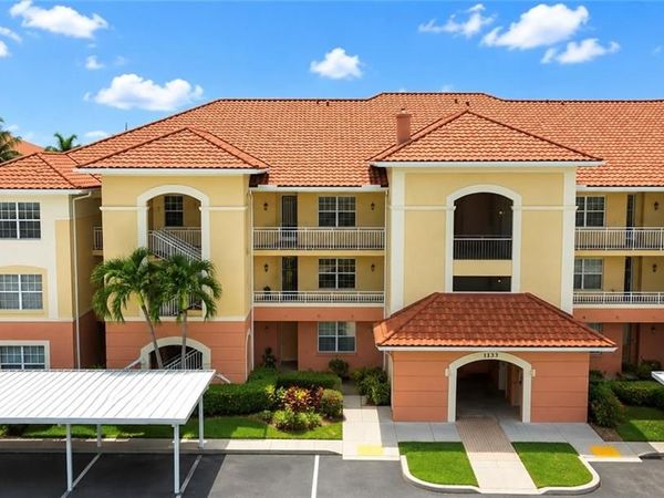 1133 Van Loon Commons CIR , Unit 202, CAPE CORAL, FL 33909