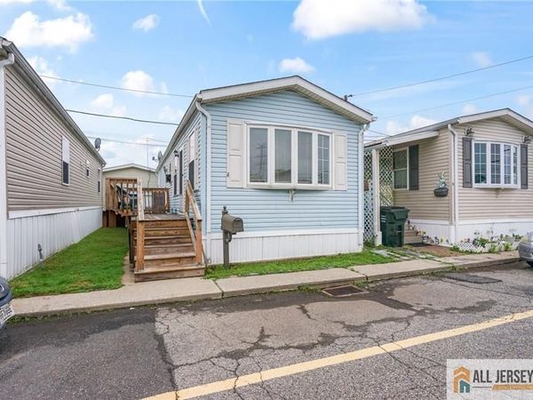4 Jessie Lane , Avenel, NJ 07001