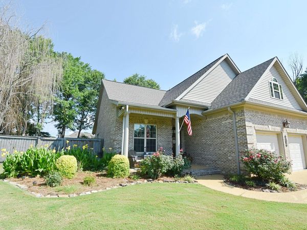 27 Silver Tree, Tupelo, MS 38801