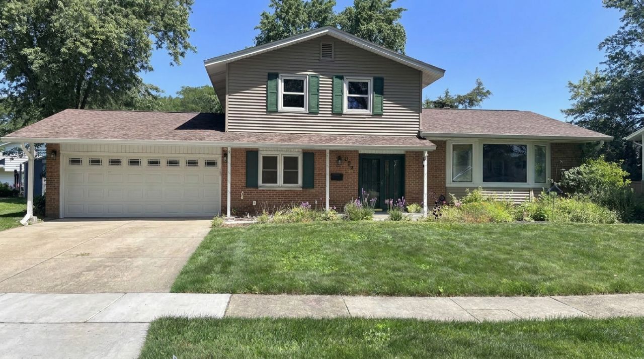 852 E Plate Drive, Palatine, IL 60074