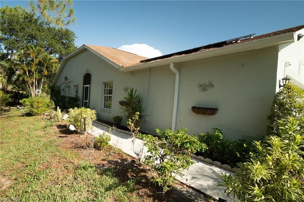 5205 Whitten Dr, Unit 57, Naples, FL 34104 Photo
