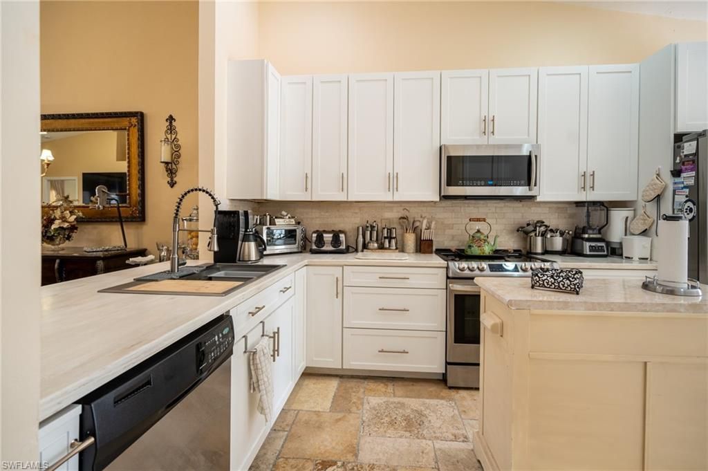 5205 Whitten Dr, Unit 57, Naples, FL 34104 Photo