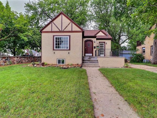 221 GRAY STREET, Green Bay, WI 54303