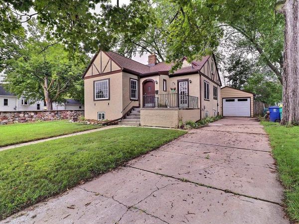 221 GRAY STREET, Green Bay, WI 54303