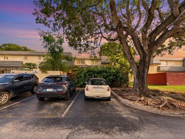 8489 SW 137th Ave , Unit 8489, Miami, FL 33183