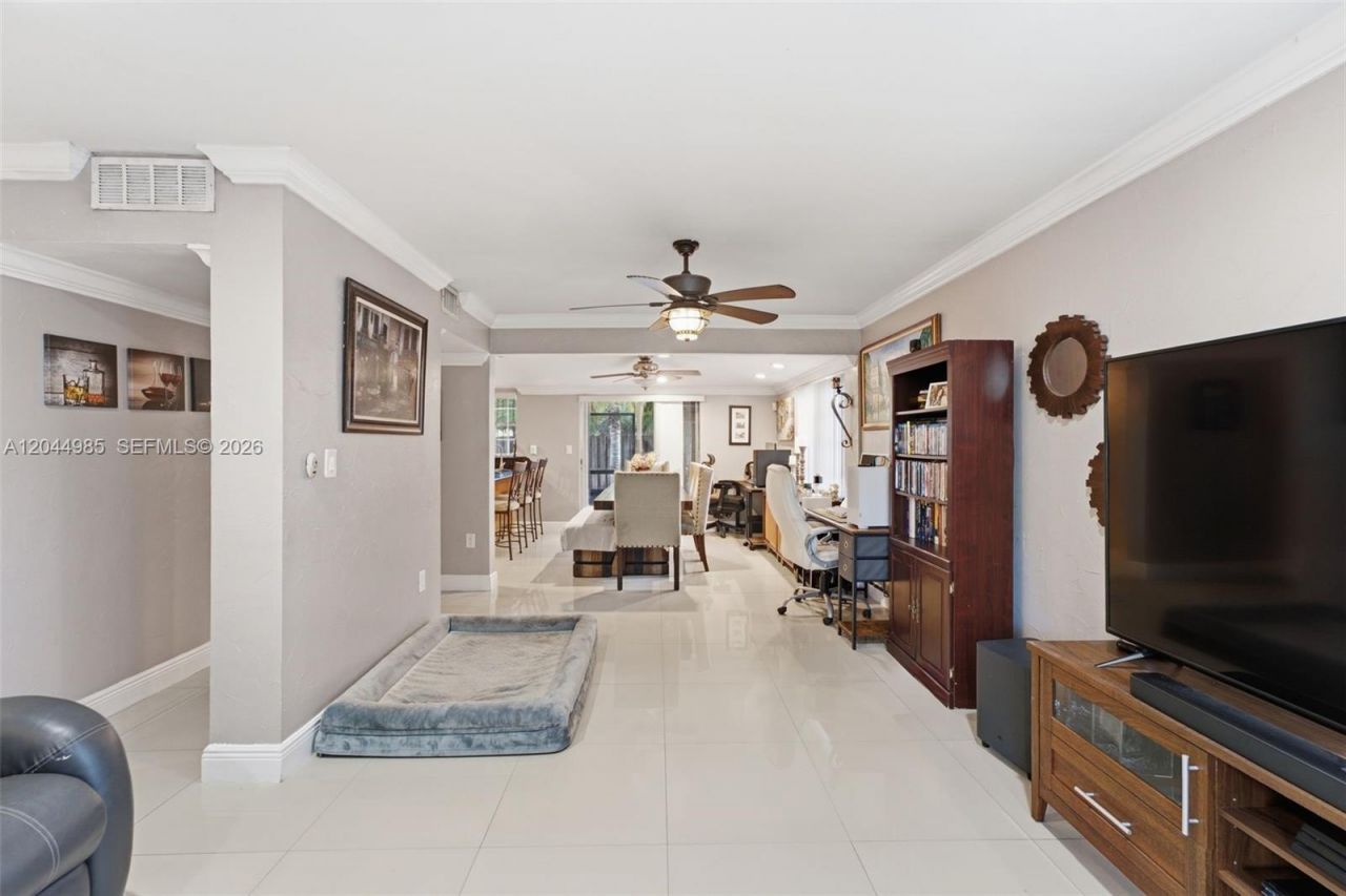 8489 SW 137th Ave , Unit 8489, Miami, FL 33183 Photo