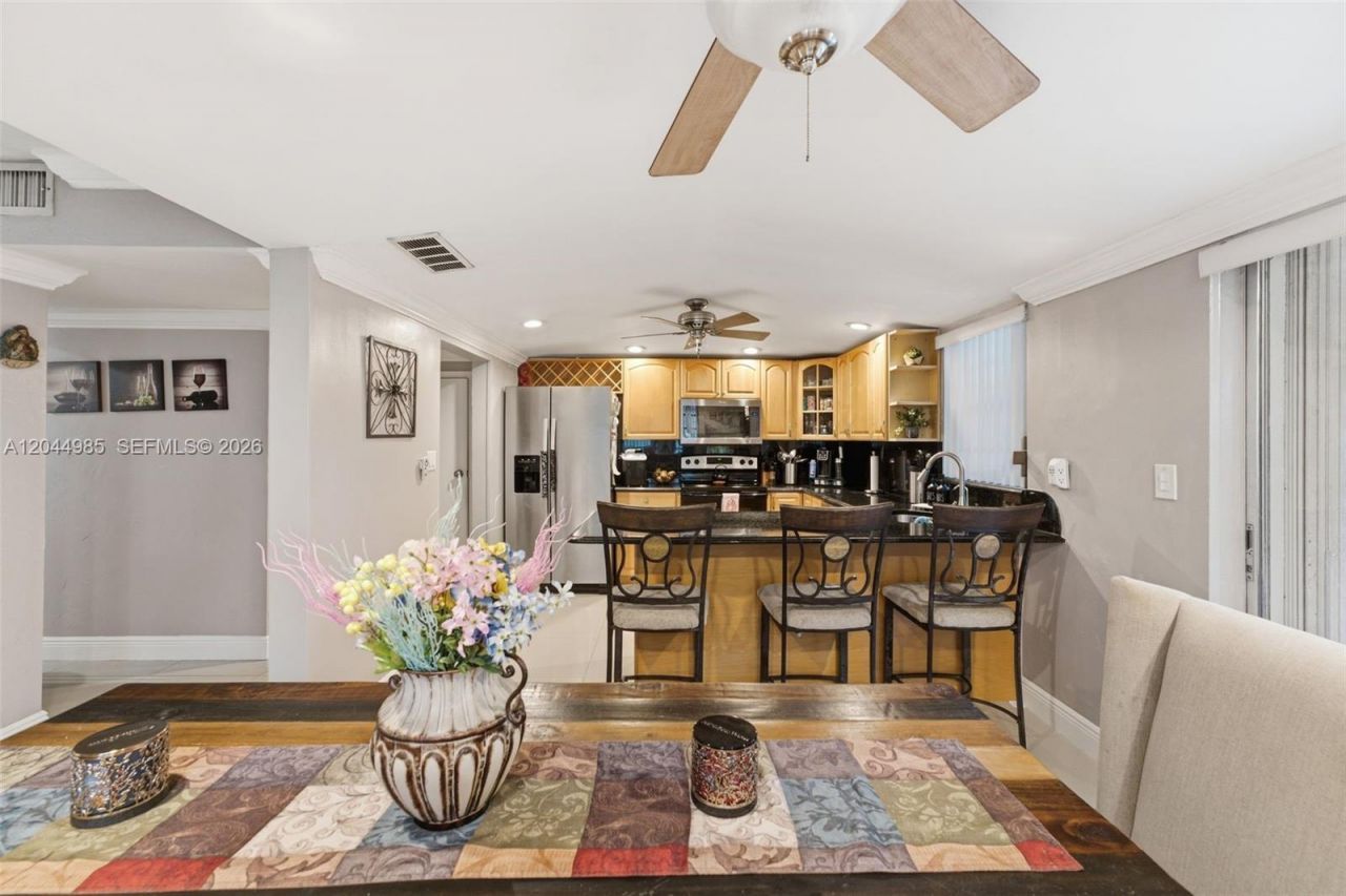 8489 SW 137th Ave , Unit 8489, Miami, FL 33183 Photo
