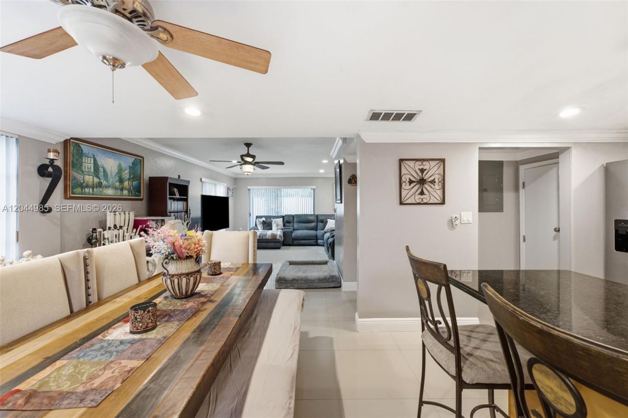 8489 SW 137th Ave , Unit 8489, Miami, FL 33183 Photo