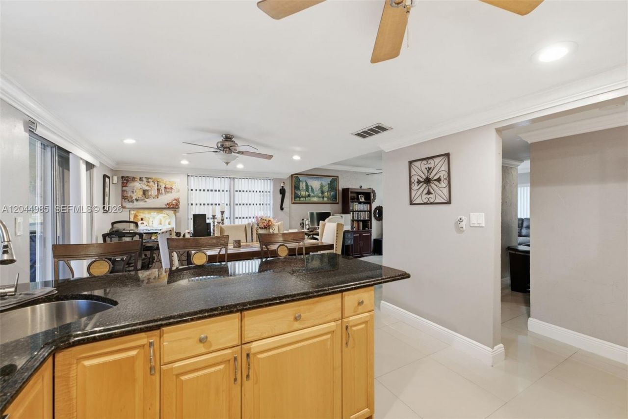 8489 SW 137th Ave , Unit 8489, Miami, FL 33183 Photo