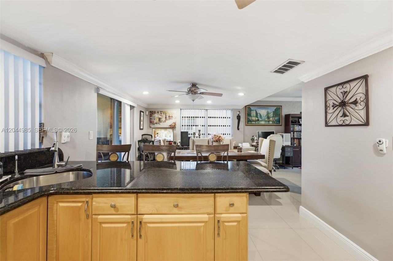 8489 SW 137th Ave , Unit 8489, Miami, FL 33183 Photo