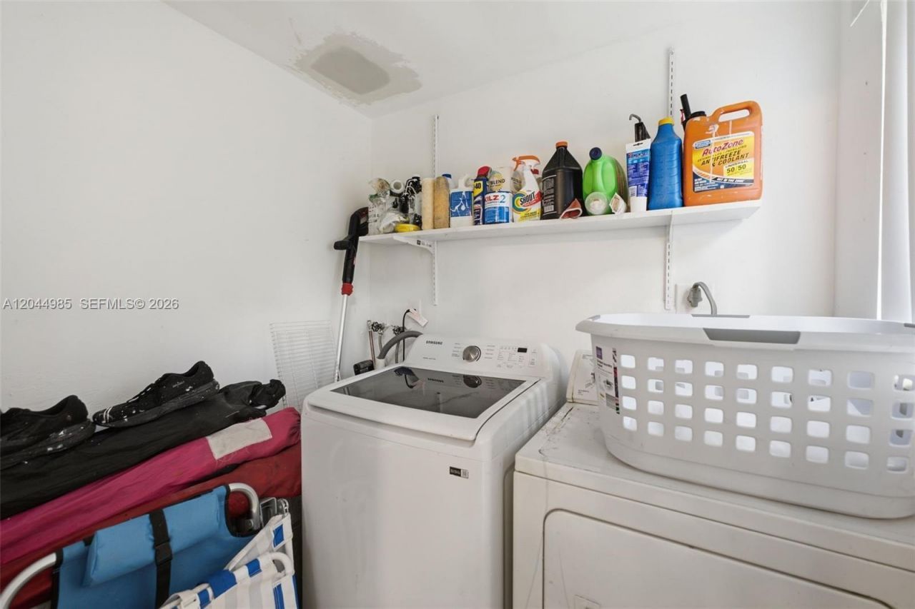 8489 SW 137th Ave , Unit 8489, Miami, FL 33183 Photo