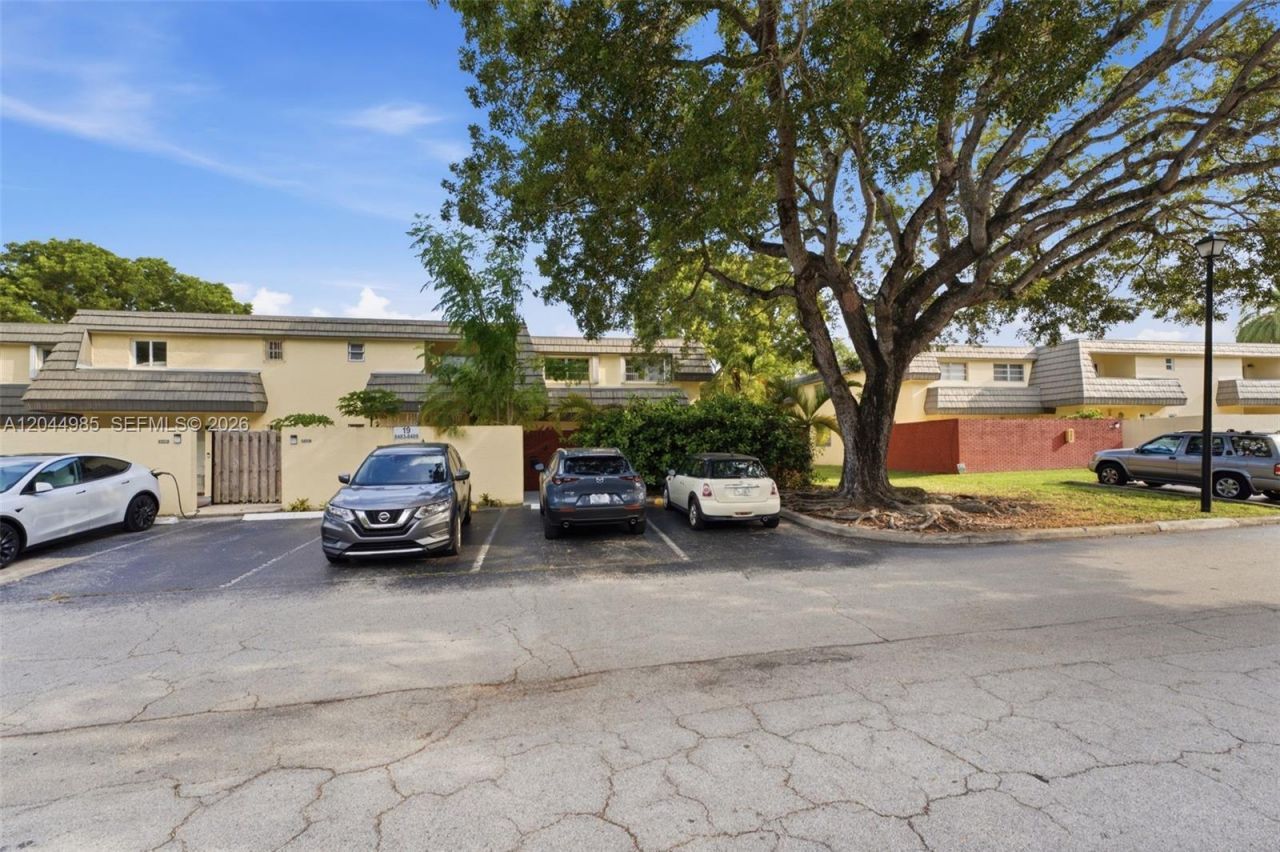 8489 SW 137th Ave , Unit 8489, Miami, FL 33183 Photo