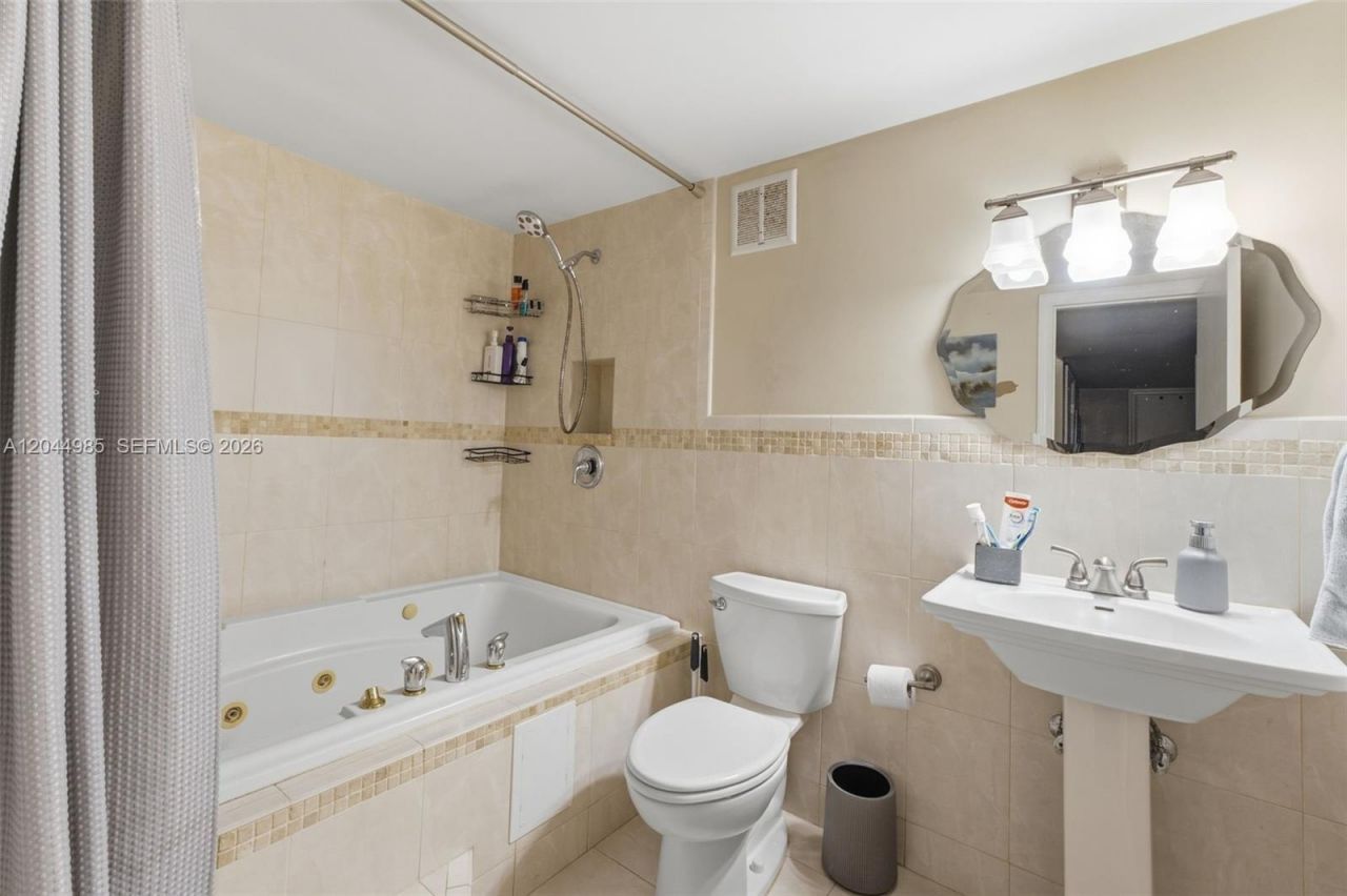 8489 SW 137th Ave , Unit 8489, Miami, FL 33183 Photo