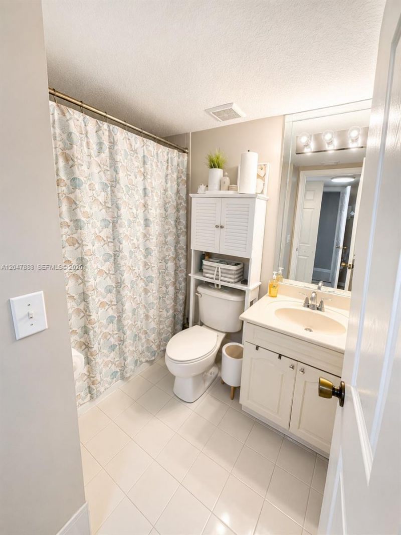 7830 NW 6th St, Unit 103, Pembroke Pines, FL 33024 Photo