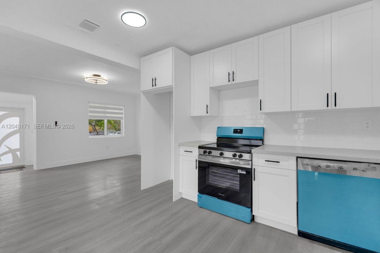 250 NW 45 St, Miami, FL 33127 Photo