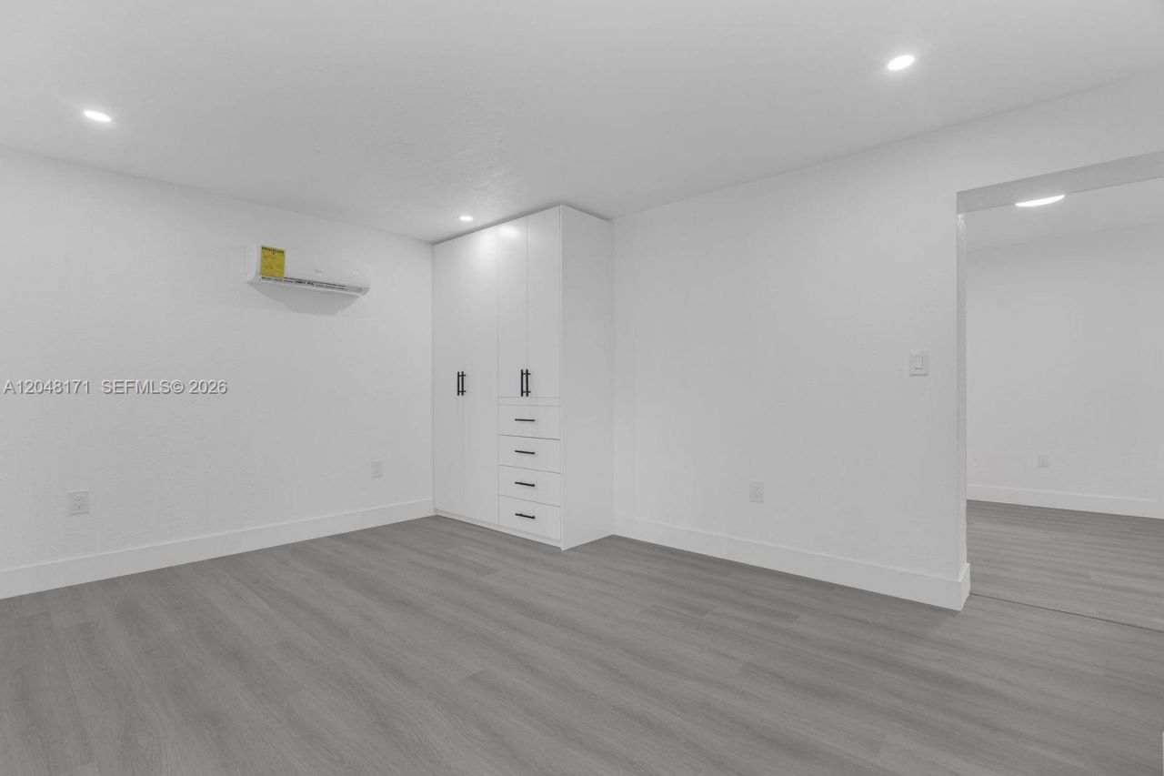 250 NW 45 St, Miami, FL 33127 Photo