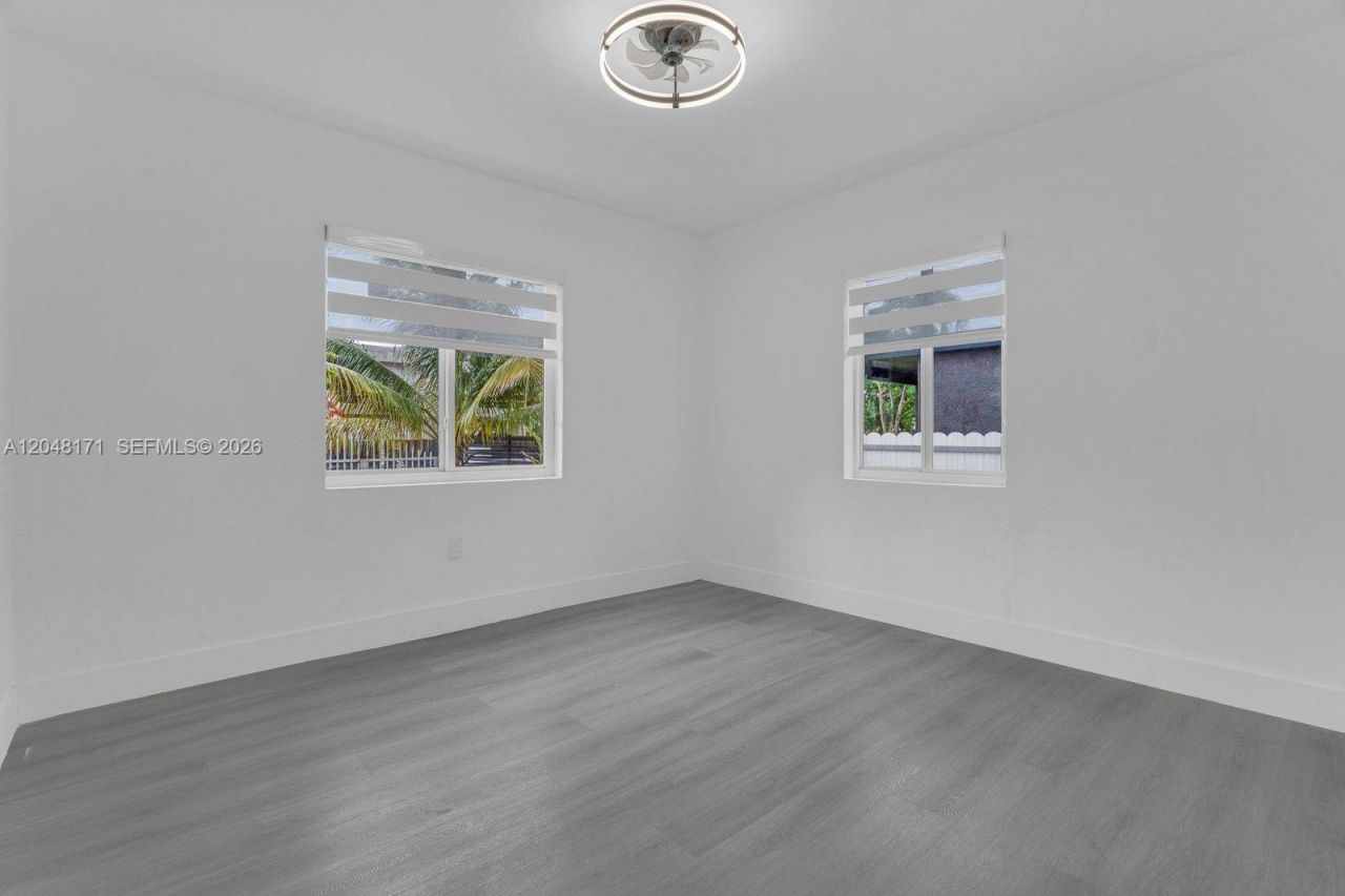 250 NW 45 St, Miami, FL 33127 Photo