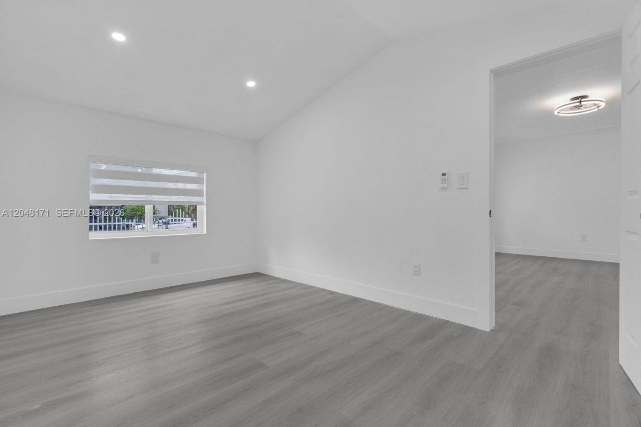 250 NW 45 St, Miami, FL 33127 Photo