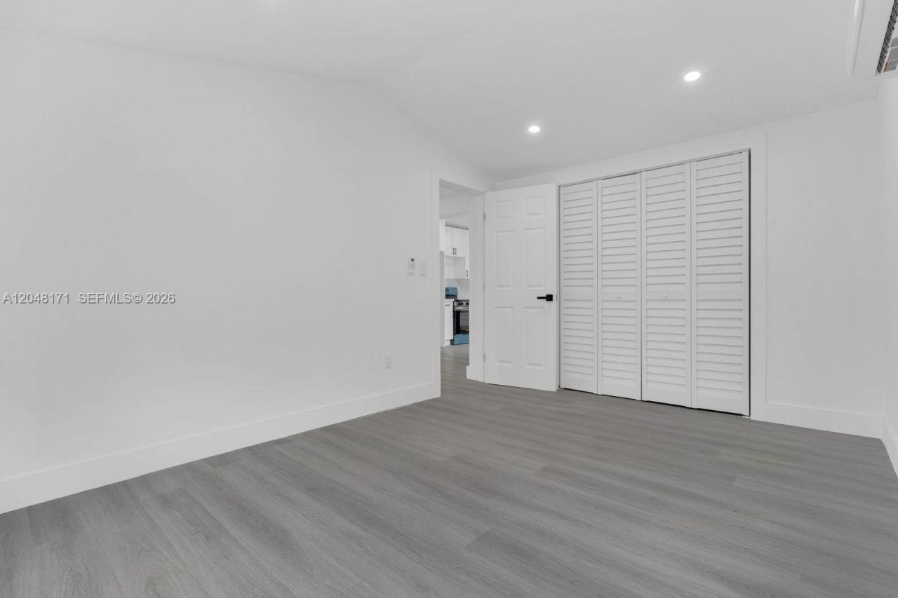 250 NW 45 St, Miami, FL 33127 Photo